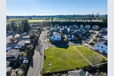 2589 N Lydia Loop, Hubbard, OR 97032 - Photo 2