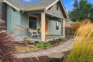 352 W M St, Springfield, OR 97477 - Photo 4