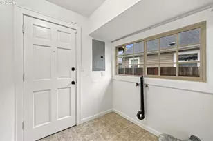352 W M St, Springfield, OR 97477 - Photo 36