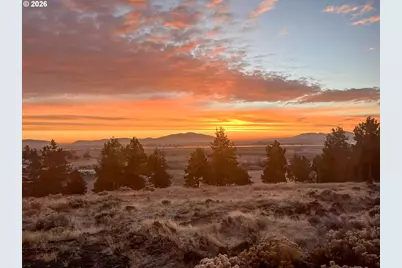 6710 Jake Rd, Klamath Falls, OR 97601 - Photo 2