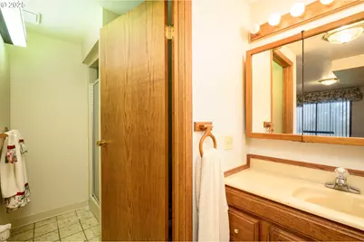 17120 NE Fairview Dr, Dundee, OR 97115 - Photo 18