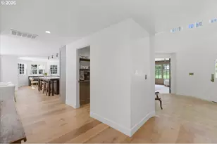 3585 Deer Lake Ct, Salem, OR 97317 - Photo 8