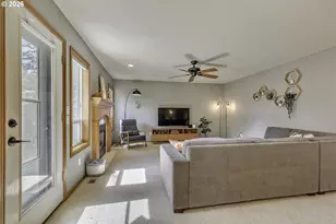 2764 NE Lindsey Dr, Hillsboro, OR 97124 - Photo 12