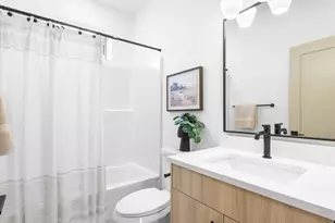 1243 SW Hume Ct, Portland, OR 97219 - Photo 14