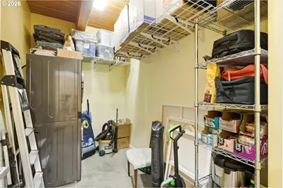 915 SE 35th Ave #205, Portland, OR 97214 - Photo 22