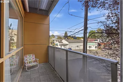 915 SE 35th Ave #205, Portland, OR 97214 - Photo 18