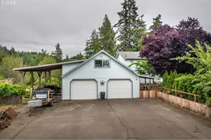 1819 Spruce St, Myrtle Point, OR 97458 - Photo 1