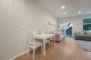 10509 NE Park Ridge Way, Hillsboro, OR 97006 - Photo 16