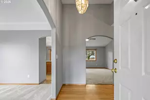 964 SE 27th St, Troutdale, OR 97060 - Photo 6