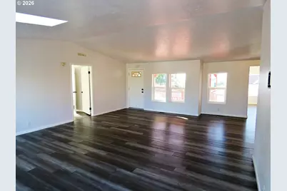 401 W Trimble St, Condon, OR 97823 - Photo 6