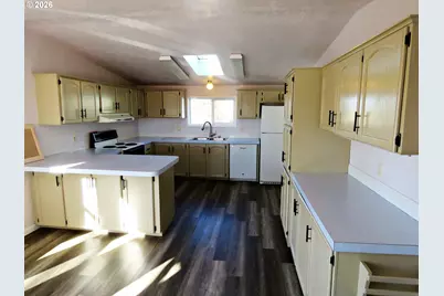 401 W Trimble St, Condon, OR 97823 - Photo 10