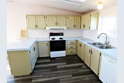 401 W Trimble St, Condon, OR 97823 - Photo 12