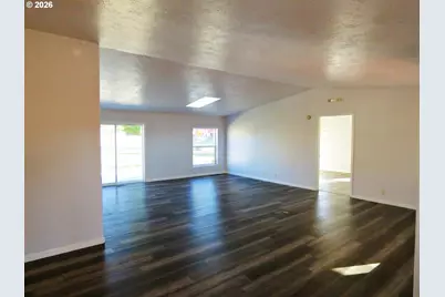 401 W Trimble St, Condon, OR 97823 - Photo 8