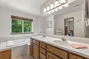 7829 SW 174th Pl, Beaverton, OR 97007 - Photo 32