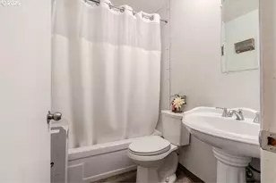 200 SW Florence Ave, Gresham, OR 97080 - Photo 12