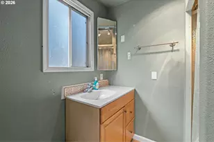 2419 NE 59th St, Vancouver, WA 98663 - Photo 18