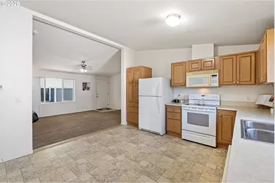 1699 N Terry St #320, Eugene, OR 97402 - Photo 12