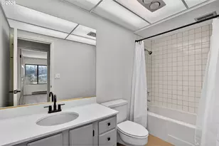 2221 SW 1st Ave, Portland, OR 97201 - Photo 26