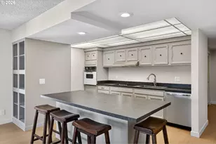 2221 SW 1st Ave, Portland, OR 97201 - Photo 20