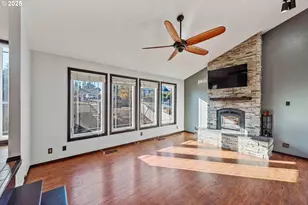 1845 Oak St, North Bend, OR 97459 - Photo 6