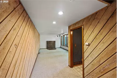 1845 Oak St, North Bend, OR 97459 - Photo 14