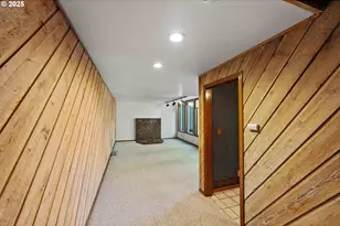 1845 Oak St, North Bend, OR 97459 - Photo 14