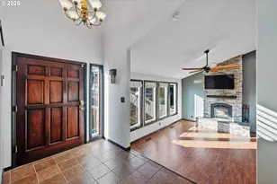 1845 Oak St, North Bend, OR 97459 - Photo 4