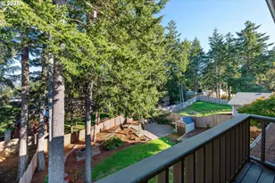 1845 Oak St, North Bend, OR 97459 - Photo 30