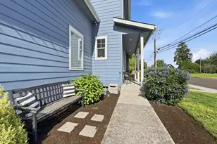 1310 Elm St, Junction City, OR 97448 - Photo 4