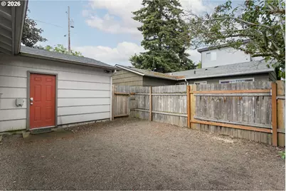2811 N Arlington Pl, Portland, OR 97217 - Photo 32