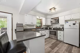 601 N 2nd St, Drain, OR 97435 - Photo 14