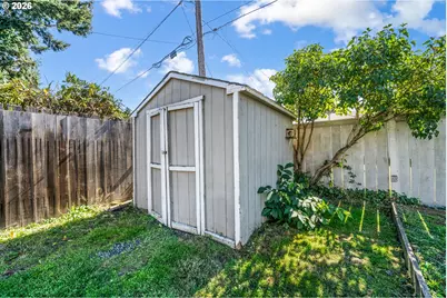 276 Knight Ave, Eugene, OR 97404 - Photo 38