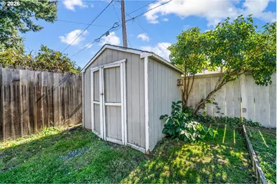 276 Knight Ave, Eugene, OR 97404 - Photo 42
