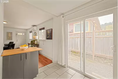 7625 SE Market St, Portland, OR 97215 - Photo 14