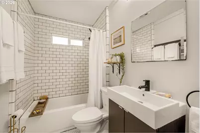 7625 SE Market St, Portland, OR 97215 - Photo 20