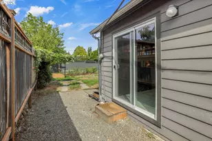 7625 SE Market St, Portland, OR 97215 - Photo 30