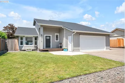 7118 C St, Springfield, OR 97478 - Photo 1