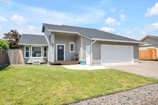 7118 C St, Springfield, OR 97478 - Photo 1