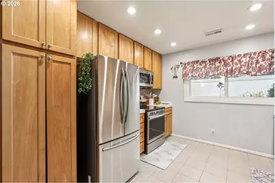 12905 SW Walker Rd, Beaverton, OR 97005 - Photo 12