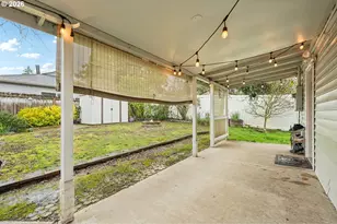 12905 SW Walker Rd, Beaverton, OR 97005 - Photo 22