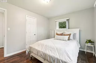 12905 SW Walker Rd, Beaverton, OR 97005 - Photo 16