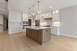 12601 NW 41st Ct, Vancouver, WA 98685 - Photo 10