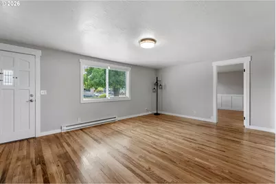 622 51st St, Springfield, OR 97478 - Photo 4