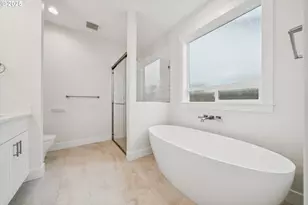 224 SW 18th Ave, Canby, OR 97013 - Photo 22