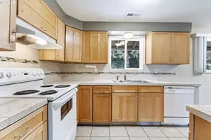16883 SE Fragrance Ave, Milwaukie, OR 97267 - Photo 16