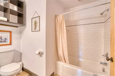 343 SE Wyers St, White Salmon, WA 98672 - Photo 14