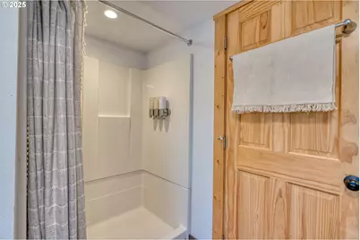 343 SE Wyers St, White Salmon, WA 98672 - Photo 22