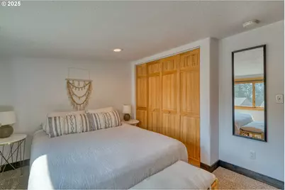 343 SE Wyers St, White Salmon, WA 98672 - Photo 18