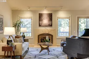 9814 SW Quail Post Rd, Portland, OR 97219 - Photo 12