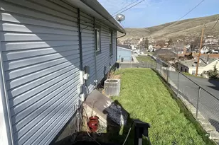 280 W Center St, Heppner, OR 97836 - Photo 16